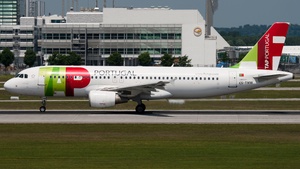 Photo of CS-TMW - Airbus A320-214 operated by TAP Air Portugal