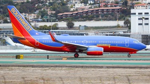 Photo of N216WR - Boeing 737-7H4 operated by Southwest Airlines