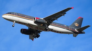 Photo of JY-AYS - Airbus A320-232 operated by Royal Jordanian Airlines