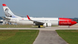 Photo of LN-DYA - Boeing 737-8JP operated by Norwegian Air Shuttle