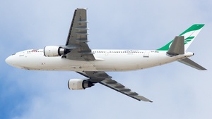 Photo of EP-MNJ - Airbus A300B4-603 operated by Mahan Air