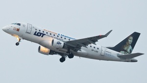 Photo of SP-LDC - Embraer ERJ-170STD operated by LOT Polish Airlines