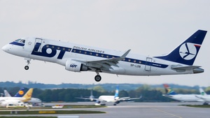 Photo of SP-LDB - Embraer ERJ-170STD operated by LOT Polish Airlines