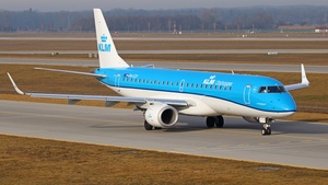 Photo of PH-EZF - Embraer ERJ-190STD operated by KLM Cityhopper