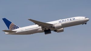 Photo of N226UA - Boeing 777-222(ER) operated by United Airlines
