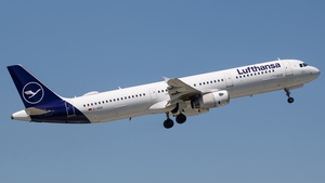 Photo of D-AIDA - Airbus A321-231 operated by Lufthansa