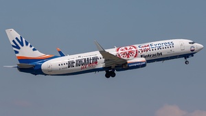 Photo of D-ASXB - Boeing 737-8Z9 operated by SunExpress Germany