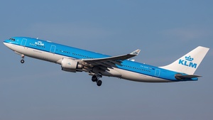 Photo of PH-AOE - Airbus A330-203 operated by KLM Royal Dutch Airlines