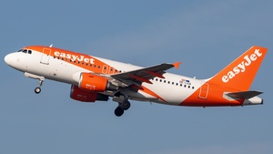 Photo of OE-LKB - Airbus A319-111 operated by easyJet Europe