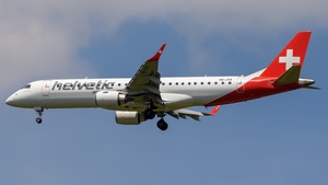 Photo of HB-JVS - Embraer ERJ-190LR operated by Helvetic Airways