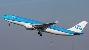 Photo of PH-AOM - Airbus A330-203 operated by KLM Royal Dutch Airlines
