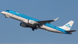 Photo of PH-EZZ - Embraer ERJ-190STD operated by KLM Cityhopper