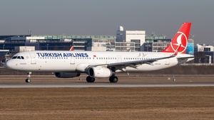 Photo of TC-JTI - Airbus A321-231 operated by Turkish Airlines