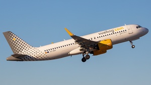 Photo of EC-NAV - Airbus A320-271N operated by Vueling