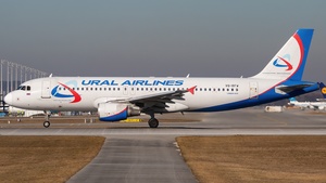 Photo of VQ-BFW - Airbus A320-214 operated by Ural Airlines