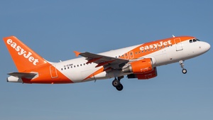Photo of G-EZMK - Airbus A319-111 operated by easyJet