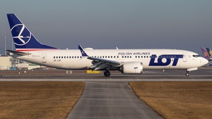 Photo of SP-LVF - Boeing 737 MAX 8 operated by LOT Polish Airlines