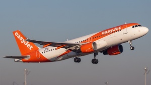 Photo of OE-INE - Airbus A320-214 operated by easyJet Europe