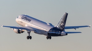 Photo of D-AILW - Airbus A319-114 operated by Lufthansa