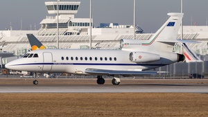 Photo of MM62245 - Dassault Falcon 900EX operated by Italian Air Force