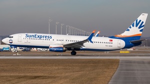 Photo of TC-SOH - Boeing 737-8HC operated by SunExpress