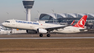 Photo of TC-JSF - Airbus A321-231 operated by Turkish Airlines