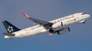 Photo of TC-JPP - Airbus A320-232 operated by Turkish Airlines