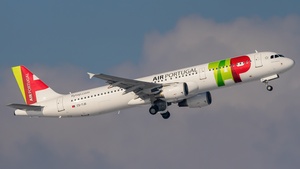 Photo of CS-TJG - Airbus A321-211 operated by TAP Air Portugal