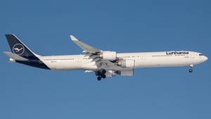 Photo of D-AIHI - Airbus A340-642 operated by Lufthansa