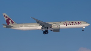 Photo of A7-BET - Boeing 777-3DZ(ER) operated by Qatar Airways