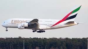 Photo of A6-EUE - Airbus A380-861 operated by Emirates