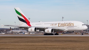 Photo of A6-EUB - Airbus A380-861 operated by Emirates