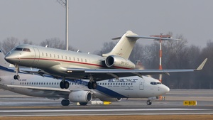 Photo of 9H-LXX - Bombardier Global 6000 operated by VistaJet