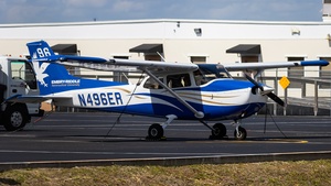 Photo of N496ER - Cessna 172S Skyhawk SP operated by Embry-Riddle Aeronautical University