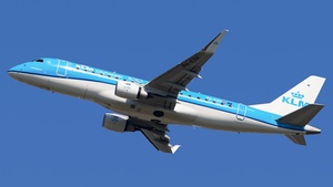 Photo of PH-EXH - Embraer ERJ-175STD operated by KLM Cityhopper