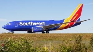 Photo of N563WN - Boeing 737-752 operated by Southwest Airlines