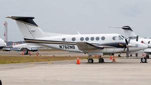 Photo of N762NB - Beechcraft B200 Super King Air operated by Hangar Twelve