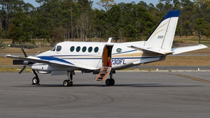 Photo of N230FL - Beechcraft A100 King Air operated by Maine Aviation Aircraft Charter