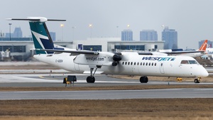Photo with serial 4500 - Bombardier DHC-8-402 Dash 8 Q400