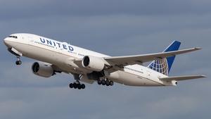 Photo of N787UA - Boeing 777-222(ER) operated by United Airlines