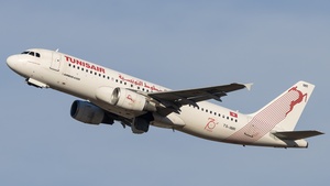 Photo of TS-IMR - Airbus A320-214 operated by Tunisair