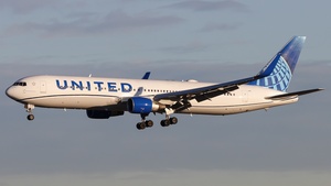 Photo of N656UA - Boeing 767-322(ER) operated by United Airlines