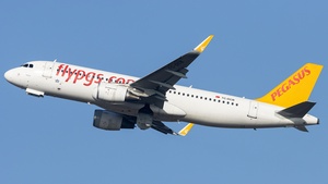 Photo of TC-DCB - Airbus A320-214 operated by Pegasus Airlines