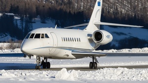 Photo of I-GEFD - Dassault Falcon 2000 operated by Leader Servizi Aerei