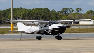 Photo of N55126 - Cessna 172P Skyhawk II operated by Zing Aviation and Marine