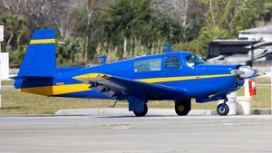 Photo of N3525H - Mooney M20F Executive 21 operated by Private