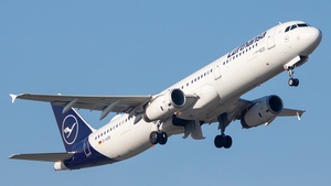 Photo of D-AIDB - Airbus A321-231 operated by Lufthansa