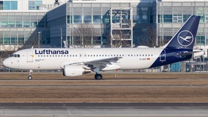 Photo of D-AIZI - Airbus A320-214 operated by Lufthansa