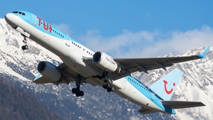 Photo of G-OOBP - Boeing 757-2G5 operated by TUI Airways