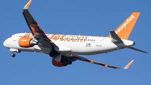 Photo of OE-ICU - Airbus A320-214 operated by easyJet Europe